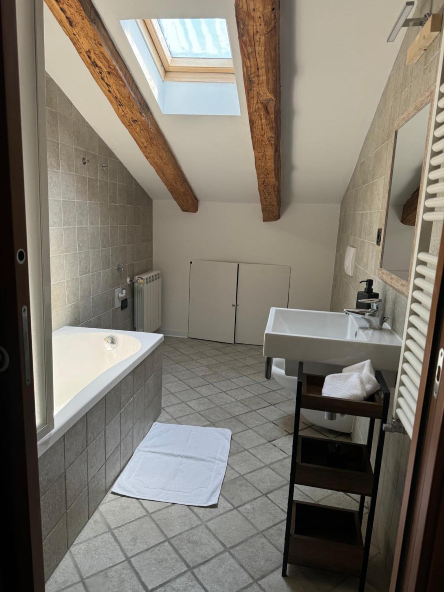 Lex 4 Sauna -Trieste Center Ngoại thất bức ảnh
