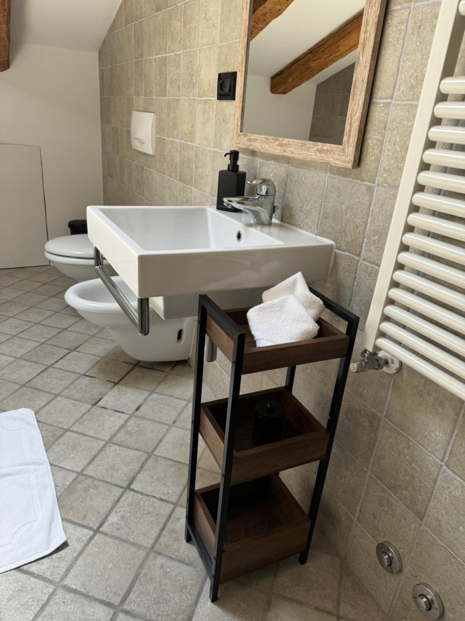Lex 4 Sauna -Trieste Center Ngoại thất bức ảnh